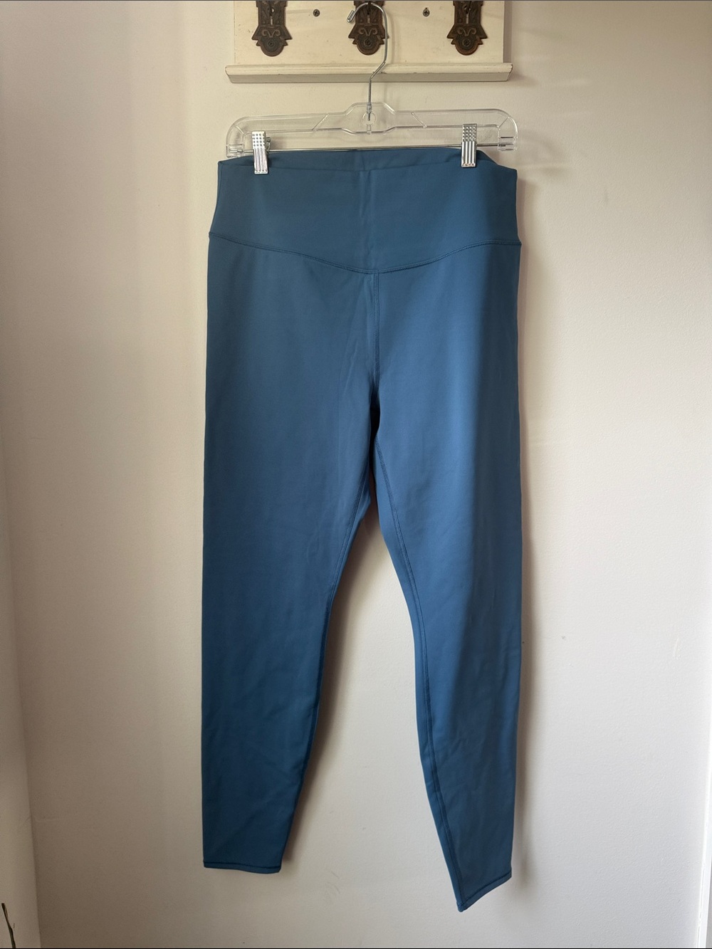 Vuori Slate Blue High-Rise Performance Leggings